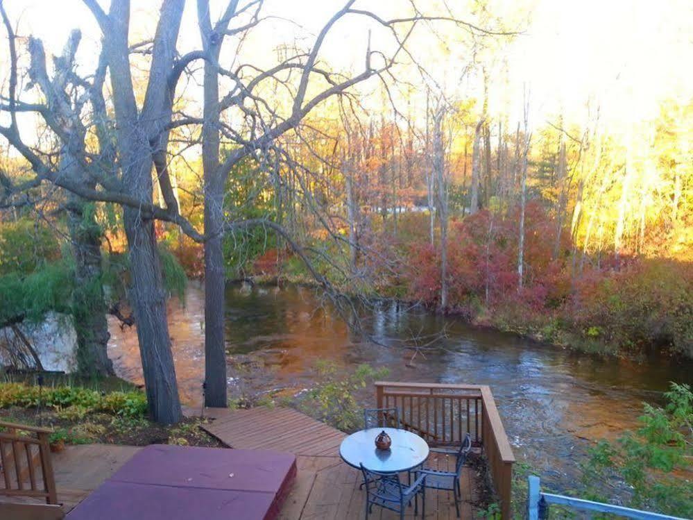 Stone Waters Inn Bellaire Zewnętrze zdjęcie