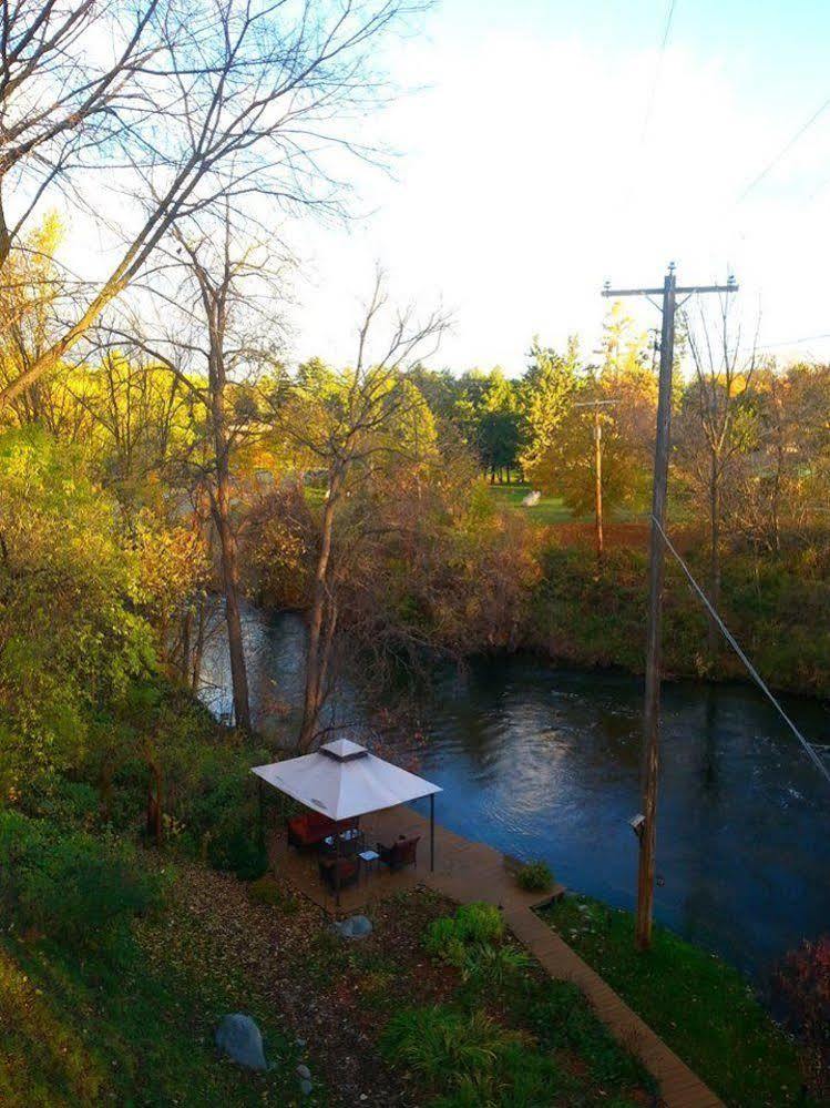 Stone Waters Inn Bellaire Zewnętrze zdjęcie