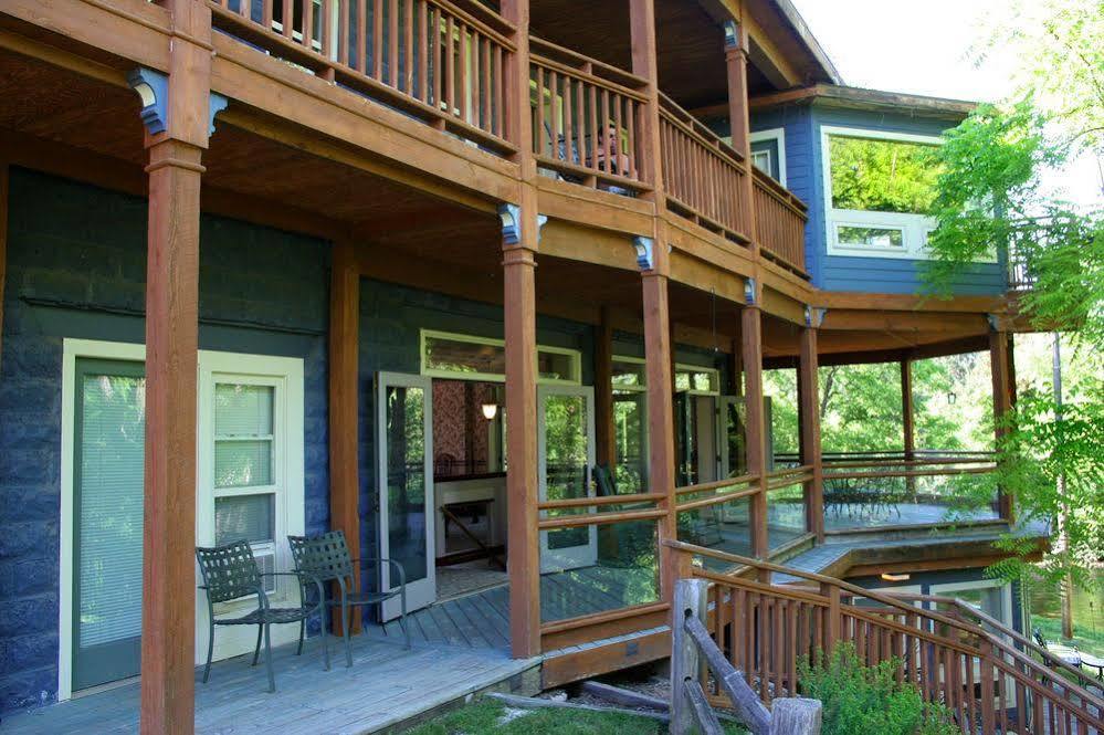 Stone Waters Inn Bellaire Zewnętrze zdjęcie